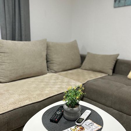 Apartmani Star Τούζλα Εξωτερικό φωτογραφία